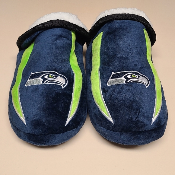 Foco NFL Seattle Seahawks football faux fur plush slippers size 11 - Picture 3 of 9